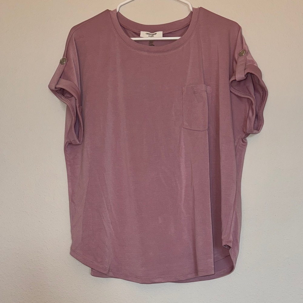 Cable & Gauge Mauve Short Sleeve Top